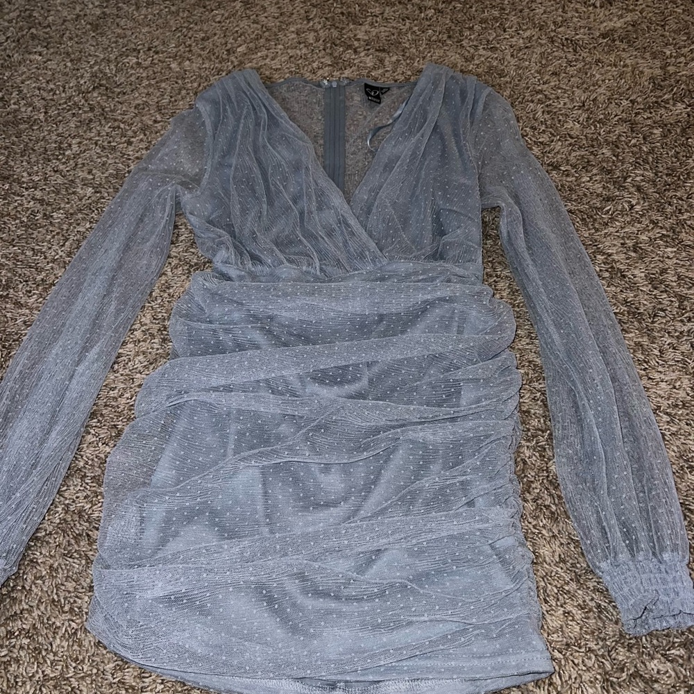 Windsor hoco dress! Never worn, in great condition!! Not itchy at all.